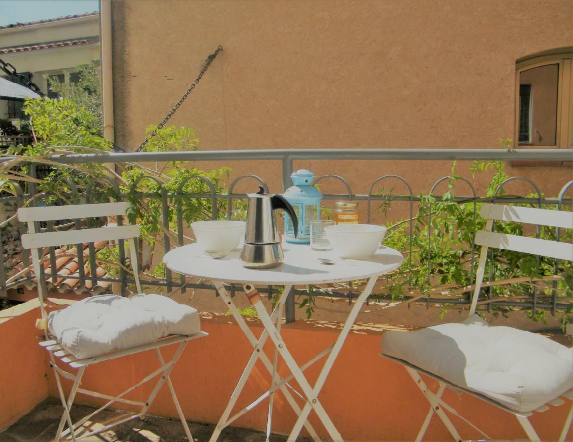 Apartament Les 12 Sables Le Lavandou Zewnętrze zdjęcie